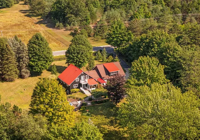 Photo 3 of Single family home for sale at 18218 Litzen Rd, Copemish, MI 49625 | MLS# 78080073235 | Listing updated on 2026-09-28