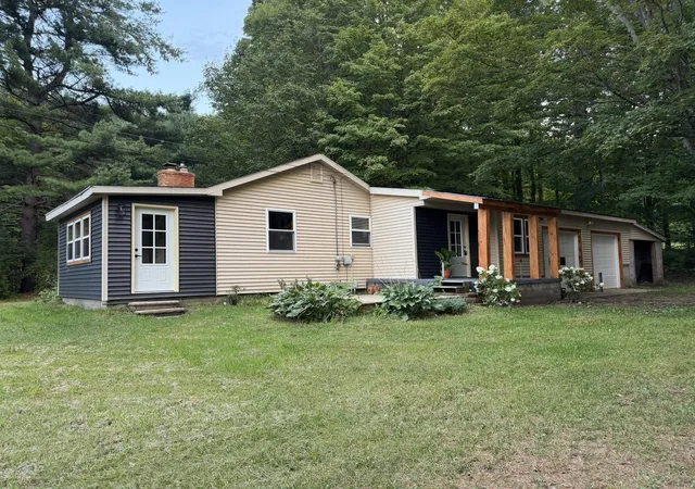 Photo 2 of Single family home for sale at 8299 W Walker Rd, Manton, MI 49663 | MLS# 78080073236 | Listing updated on 2026-09-21