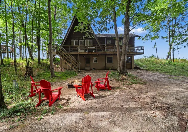 Single family home for sale at 4712 W Fox Farm Rd, Manistee, MI 49660 | MLS# 67026047145
