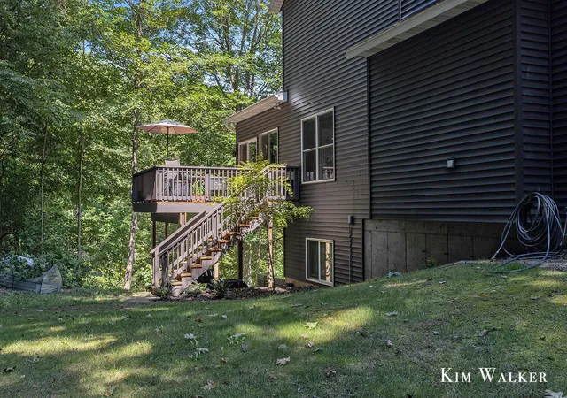 Photo 3 of Single family home for sale at 5813 Hunters Ridge, Fennville, MI 49408 | MLS# 71026047150 | Listing updated on 2026-09-08