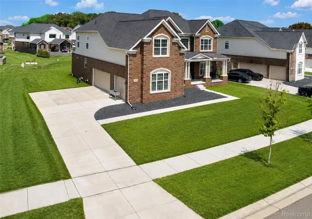 Photo 4 of Single family home for sale at 1303 Napa Dr, Canton, MI 48187 | MLS# 20261071422 | Listing updated on 2026-09-19