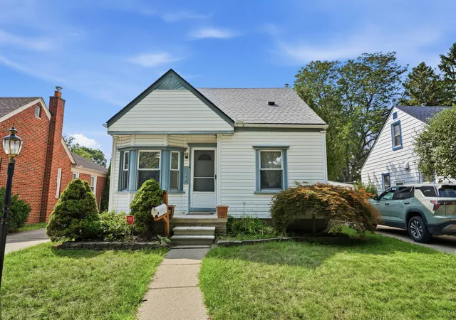 Photo 1 of Single family home for sale at 2950 Mckinley St, Dearborn, MI 48124 | MLS# 81026047154 | Listing updated on 2026-09-06