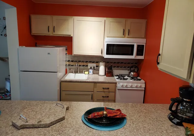 Photo 4 of Condo for sale at 225 N Shore Dr #006, South Haven, MI 49090 | MLS# 66026047159 | Listing updated on 2026-09-06