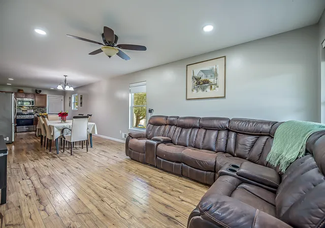 Photo 4 of Single family home for sale at 3323 4th Street, Monroe, MI 48162 | MLS# 81026047163 | Listing updated on 2026-09-17