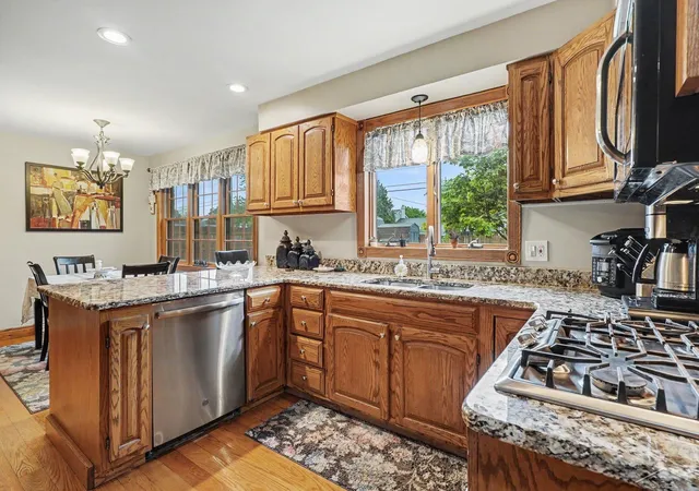 Photo 2 of Single family home for sale at 3351 Parkway Dr, Monitor Charter Township Bay, MI 48706 | MLS# 61050220849 | Listing updated on 2026-09-04