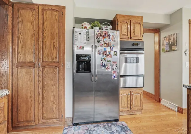 Photo 3 of Single family home for sale at 3351 Parkway Dr, Monitor Charter Township Bay, MI 48706 | MLS# 61050220849 | Listing updated on 2026-09-04