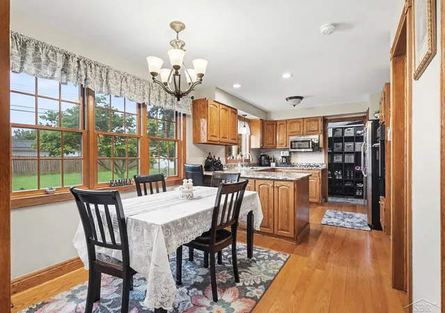 Photo 4 of Single family home for sale at 3351 Parkway Dr, Monitor Charter Township Bay, MI 48706 | MLS# 61050220849 | Listing updated on 2026-09-04