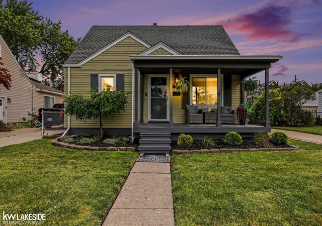 Photo 1 of Single family home for sale at 4346 Mandalay Ave, Royal Oak, MI 48073 | MLS# 58050220851 | Listing updated on 2026-09-10