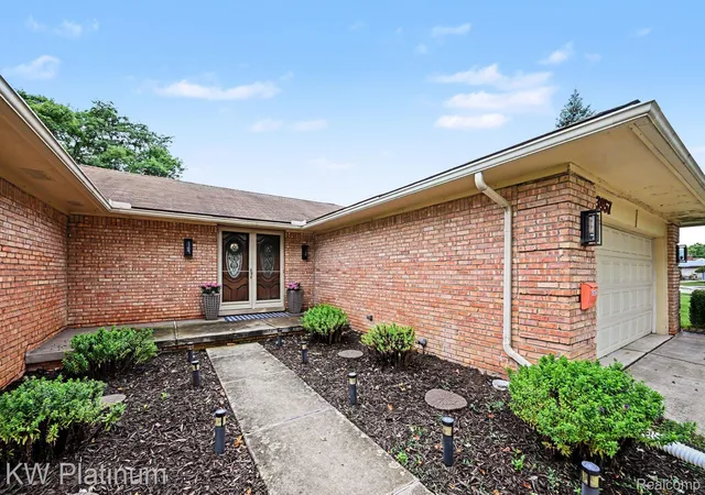 Photo 3 of Single family home for sale at 43957 Southampton Dr, Canton, MI 48187 | MLS# 20261071439 | Listing updated on 2026-09-07