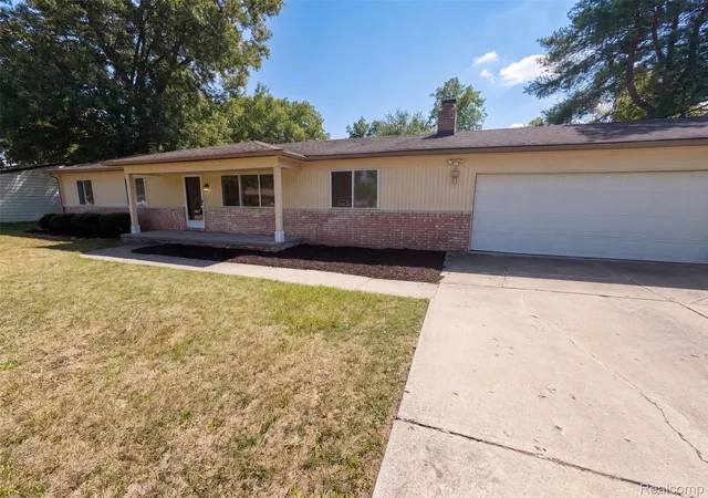 Photo 14 of Single family home for sale at 467 Paragon Dr, Troy, MI 48098 | MLS# 20261071445 | Listing updated on 2026-09-12
