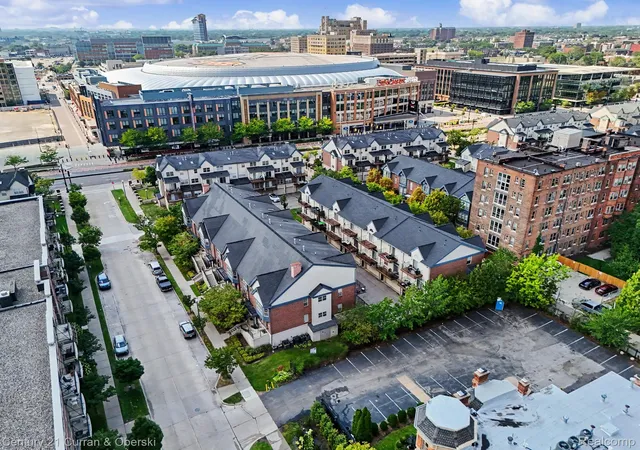 Photo 2 of Condo for sale at 108 Adelaide St, Detroit, MI 48201 | MLS# 20261071449 | Listing updated on 2026-09-15