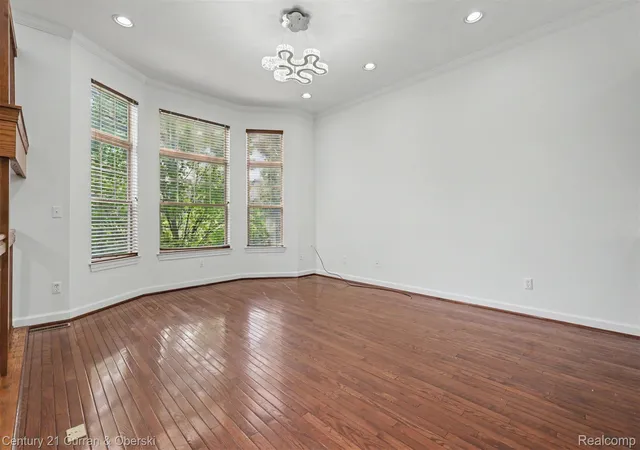 Listing Photo 5 - Condo for sale in building located at 108 Adelaide St, Detroit, MI 48201
