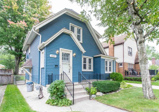 Photo 1 of Sale Pending at 1037 Longfellow Ave, Royal Oak, MI 48067 | MLS# 20261071455 | Listing updated on 2026-10-26
