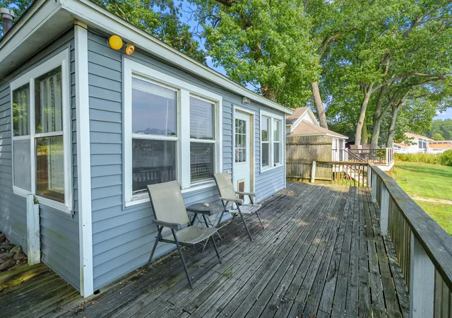 Photo 4 of Single family home for sale at 1078 N Eagle Lake Dr, Kalamazoo, MI 49009 | MLS# 66026047188 | Listing updated on 2026-09-09