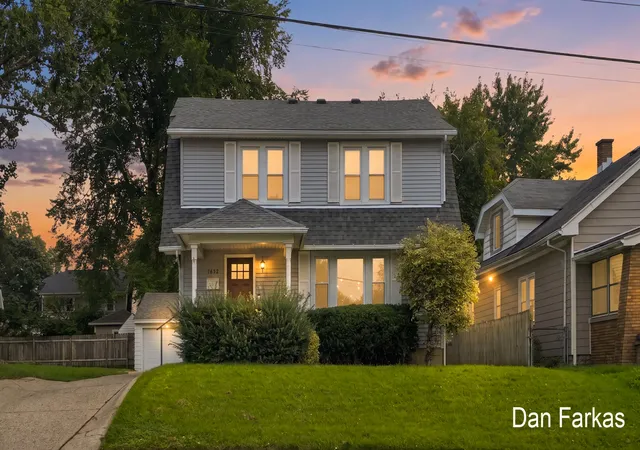 Photo 1 of Sale Pending at 1652 Margaret Ave Se, Grand Rapids, MI 49507 | MLS# 65026047195 | Listing updated on 2026-10-15