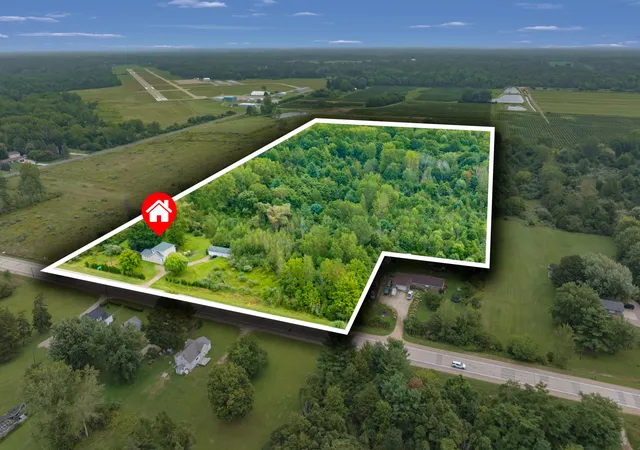 Photo 1 of Single family home for sale at 20601 M 140 Hwy, South Haven, MI 49090 | MLS# 69026047192 | Listing updated on 2026-09-04
