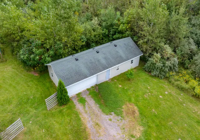 Photo 3 of Single family home for sale at 20601 M 140 Hwy, South Haven, MI 49090 | MLS# 69026047192 | Listing updated on 2026-09-04