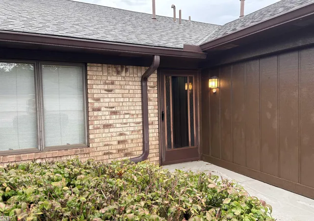 Photo 2 of Condo for sale at 20349 Palm Meadow Dr, Clinton Township, MI 48036 | MLS# 58050220862 | Listing updated on 2026-09-04