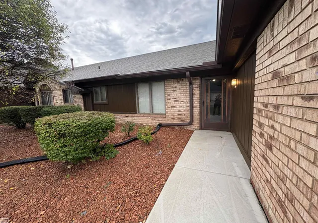 Photo 3 of Condo for sale at 20349 Palm Meadow Dr, Clinton Township, MI 48036 | MLS# 58050220862 | Listing updated on 2026-09-04