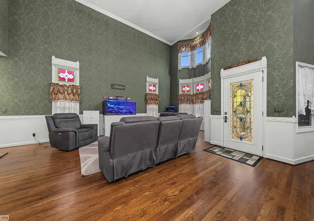 Photo 3 of Single family home for sale at 212 Victoria Ct, Saint Clair, MI 48079 | MLS# 58050220863 | Listing updated on 2026-09-14