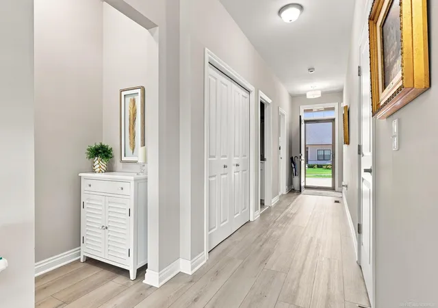 Listing Photo 4 - Condo for sale in building located at 535 Cornerstone Dr, Oxford, MI 48371