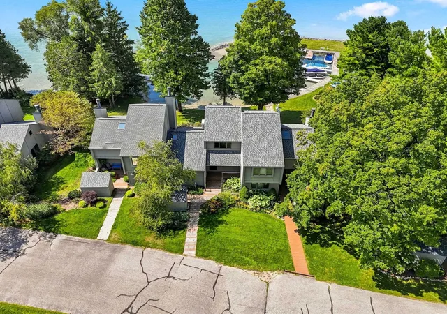 Photo 1 of Sale Pending at 5954 S E Torch Lake Dr, Bellaire, MI 49615 | MLS# 78080073241 | Listing updated on 2026-09-10