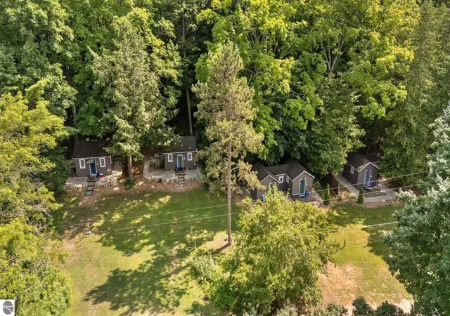 Photo 3 of Multi family home for sale at 917 S Bayshore Dr, Elk Rapids Township Antrim, MI 49629 | MLS# 78080073248 | Listing updated on 2026-09-08