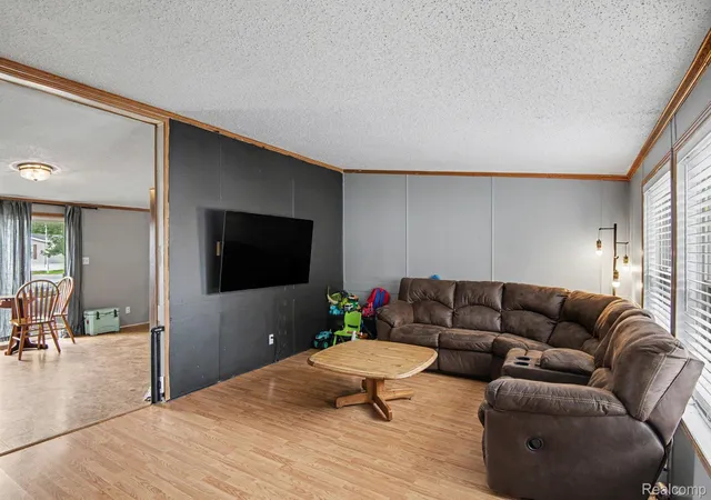 Photo 3 of Single family home for sale at 163 Scarlet Oak Ct, Oxford, MI 48371 | MLS# 20261071474 | Listing updated on 2026-09-11