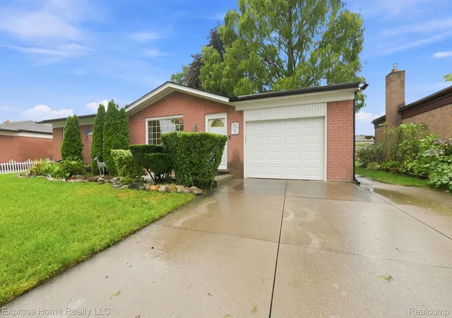 Photo 2 of Single family home for sale at 29737 Malvina Dr, Warren, MI 48088 | MLS# 20261071477 | Listing updated on 2026-09-05