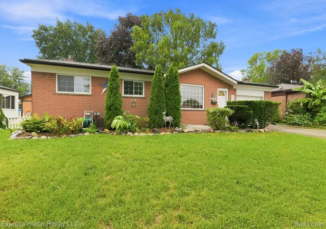 Photo 3 of Single family home for sale at 29737 Malvina Dr, Warren, MI 48088 | MLS# 20261071477 | Listing updated on 2026-09-05