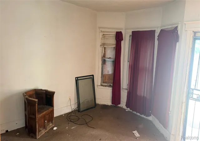 Photo 2 of Multi family home for sale at 2634 Montclair St, Detroit, MI 48214 | MLS# 20261071479 | Listing updated on 2026-09-05