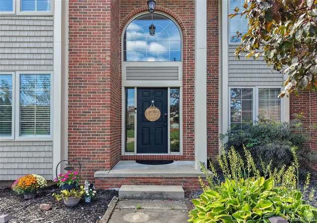 Photo 2 of Single family home for sale at 2303 Arciero Ct, Howell, MI 48855 | MLS# 20261071481 | Listing updated on 2026-09-16