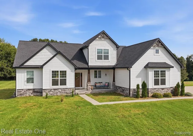 Photo 2 of Single family home for sale at 5468 Stone Garden Dr, Howell, MI 48843 | MLS# 20261071482 | Listing updated on 2026-09-15
