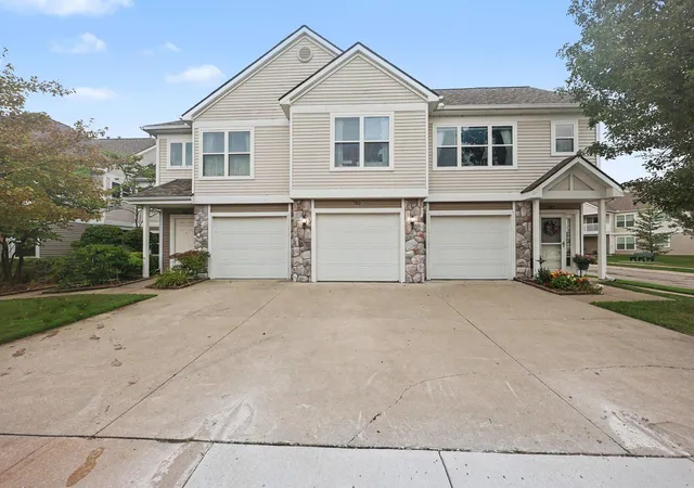 Photo 3 of Condo for sale at 743 Creekstone Ln, Chelsea, MI 48118 | MLS# 81026047206 | Listing updated on 2026-09-09