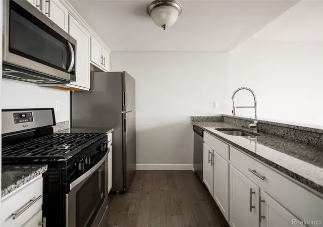 Photo 3 of Condo for sale at 250 E Harbortown Dr #508, Detroit, MI 48207 | MLS# 20261071487 | Listing updated on 2026-09-05