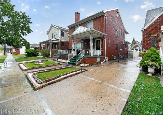 Photo 3 of Single family home for sale at 5001 Reuter St, Dearborn, MI 48126 | MLS# 20261071490 | Listing updated on 2026-09-05