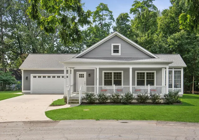 Single family home for sale at 556 N Shore Dr #14, South Haven, MI 49090 | MLS# 69026047213