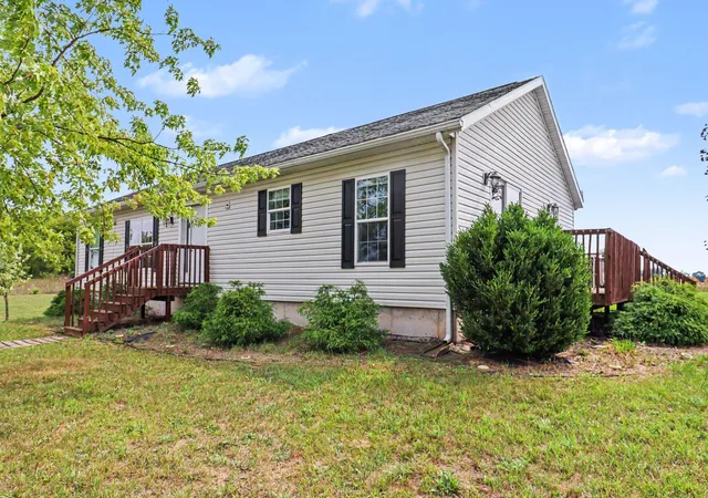 Photo 4 of Single family home for sale at 14743 Jefferson Rd, Morley, MI 49336 | MLS# 55026047214 | Listing updated on 2026-09-18