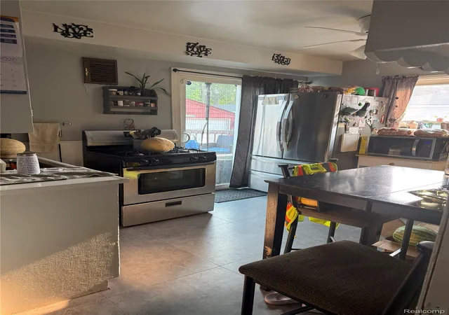 Photo 4 of Single family home for sale at 21945 Roosevelt St, Rockwood, MI 48173 | MLS# 20261071496 | Listing updated on 2026-09-05