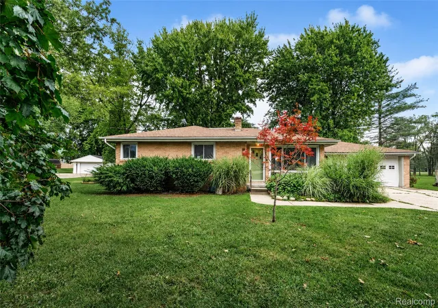 Photo 1 of Single family home for sale at 4499 S Linden Rd, Flint, MI 48507 | MLS# 20261071506 | Listing updated on 2026-09-12