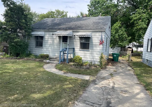 Photo 1 of Sale Pending at 28942 Beechwood St, Garden City, MI 48135 | MLS# 20261071510 | Listing updated on 2026-09-15