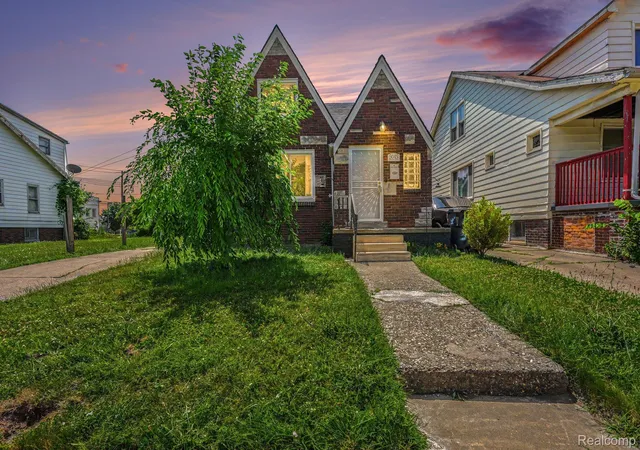 Photo 2 of Single family home for sale at 5045 Wayburn St, Detroit, MI 48224 | MLS# 20261071518 | Listing updated on 2026-09-10