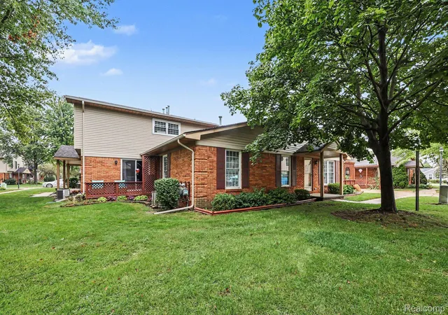 Photo 3 of Condo for sale at 36831 Lakeview, Richmond, MI 48062 | MLS# 20261071528 | Listing updated on 2026-09-11