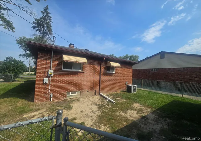 Photo 4 of Single family home for sale at 1947 Goddard St, Wyandotte, MI 48192 | MLS# 20261071531 | Listing updated on 2026-09-05