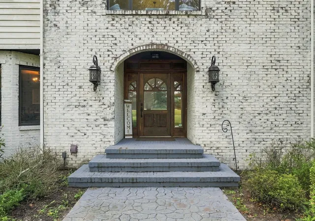 Photo 2 of Single family home for sale at 8550 S 35 Road, Cadillac, MI 49601 | MLS# 78080073253 | Listing updated on 2026-09-07