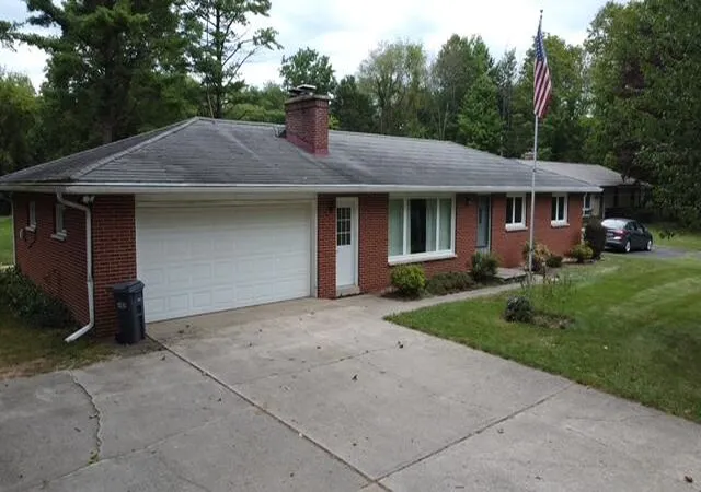 Photo 1 of Sale Pending at 1650 W G Ave, Kalamazoo, MI 49009 | MLS# 66026047233 | Listing updated on 2026-09-06