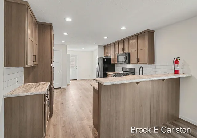 Photo 4 of Single family home for sale at 1283 E Ellis Rd #27, Norton Shores City Muskegon, MI 49441 | MLS# 71026047241 | Listing updated on 2026-09-04