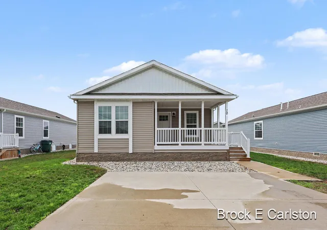 Photo 1 of Single family home for sale at 1283 E Ellis Rd #10, Norton Shores, MI 49441 | MLS# 71026047243 | Listing updated on 2026-09-04