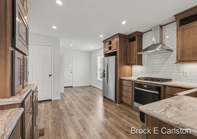 Photo 4 of Single family home for sale at 1283 E Ellis Rd #10, Norton Shores, MI 49441 | MLS# 71026047243 | Listing updated on 2026-09-04