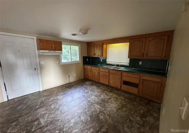 Photo 4 of Single family home for sale at 2069 Woodland Pass, Burton, MI 48519 | MLS# 20261071556 | Listing updated on 2026-09-05